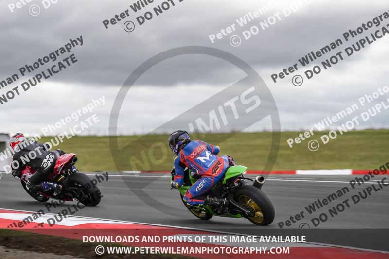 cadwell no limits trackday;cadwell park;cadwell park photographs;cadwell trackday photographs;enduro digital images;event digital images;eventdigitalimages;navarra;no limits trackdays;peter wileman photography;racing digital images;trackday digital images;trackday photos